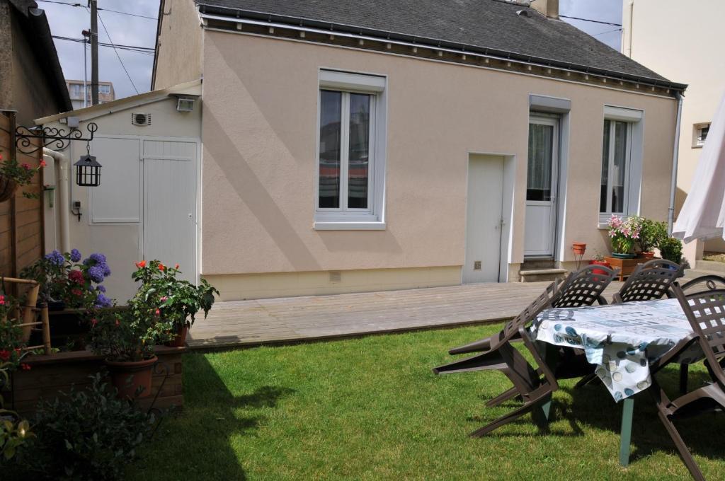 Les Vergnes Mancelles Le Mans Buitenkant foto
